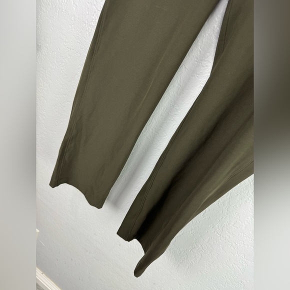 Lululemon On the Fly 7/8 Pant Woven Dark Olive Size 2 - Picture 3 of 8